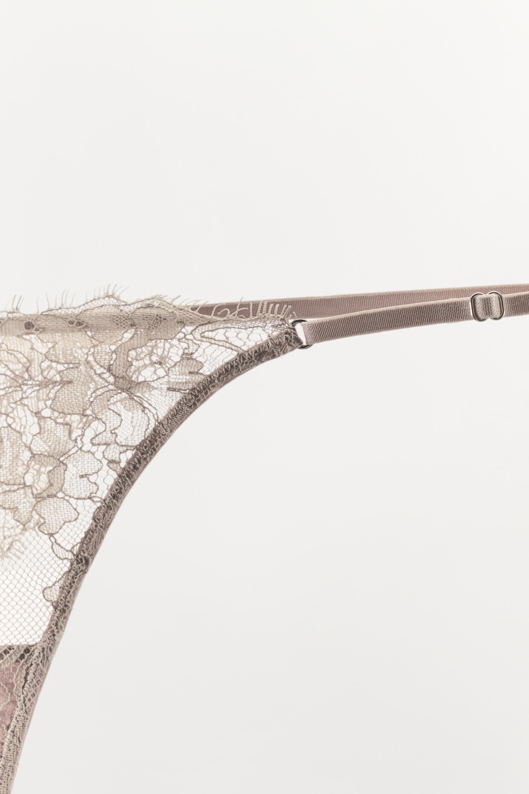 LACE THONG